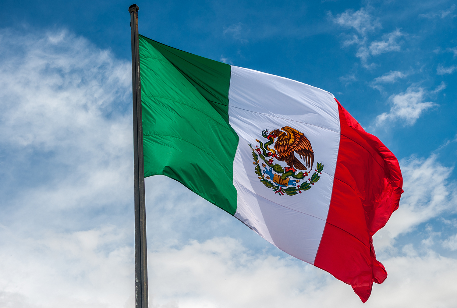 Congreso mexicano contempla crear el Instituto de la Marihuana en México
